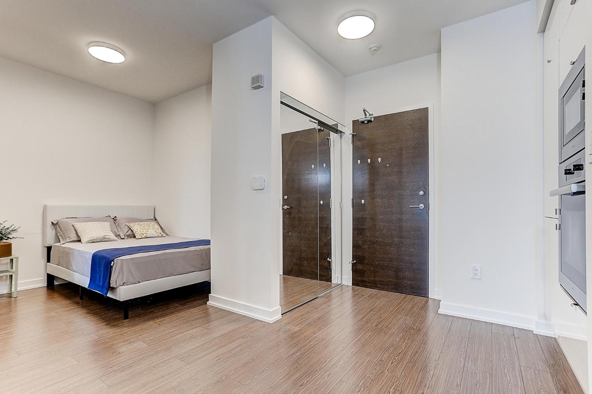 Lakeview Apartments Downtown Toronto Exterior photo